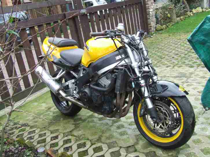 Honda CBR 900 SC 33 Bastler Projekt Streetfighter Tausch DR800