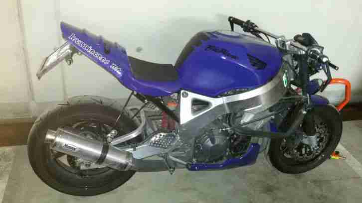 Honda CBR 900 SC28 Streetfighter