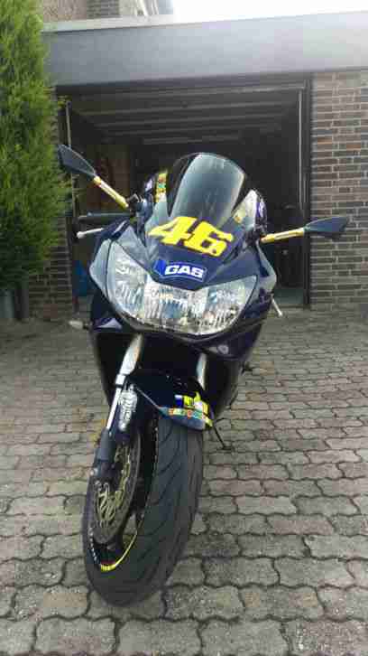Honda CBR 900RR SC44
