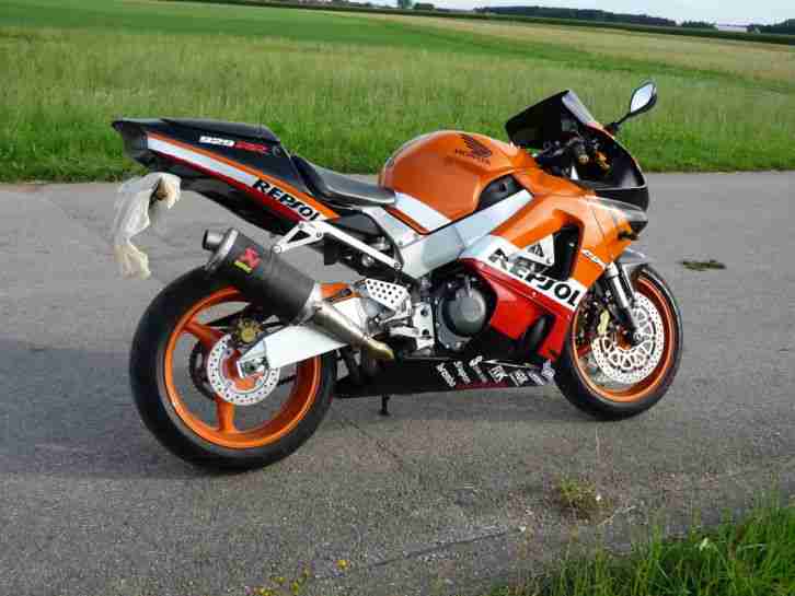 Honda CBR Fireblade SC 44 seltene Repsol Lackierung Traumzustand