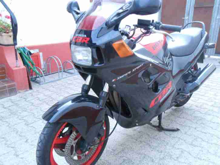 CBR1000F SC21 guter Zustand offen 136PS