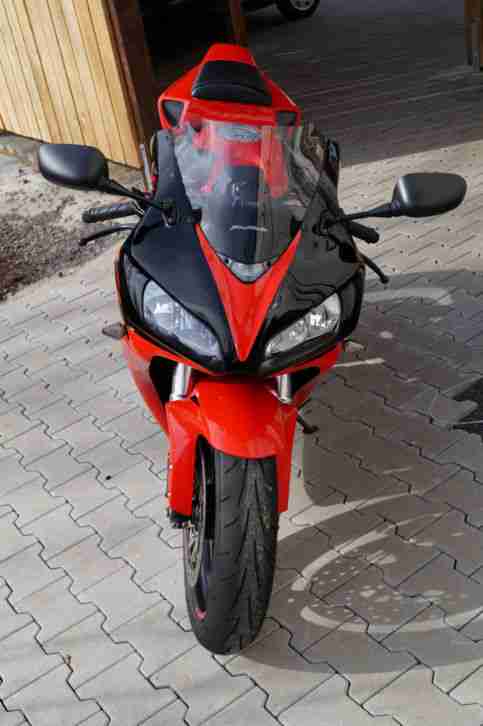 Honda CBR1000RR SC57 171PS -sehr gepflegt, Schönwetter Motorrad, Arrow Anlage