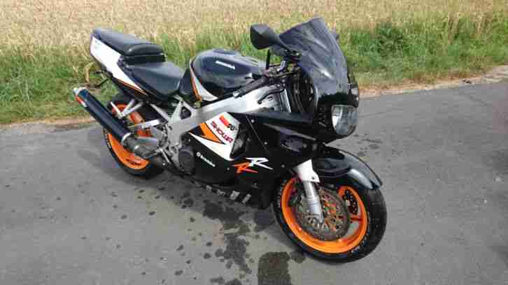 Honda CBR900RR Fireblade SC33