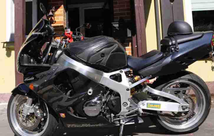Honda CBR900RR