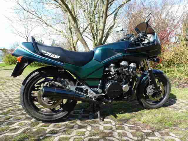 Honda CBX 750F 91 PS TÜV 4/16