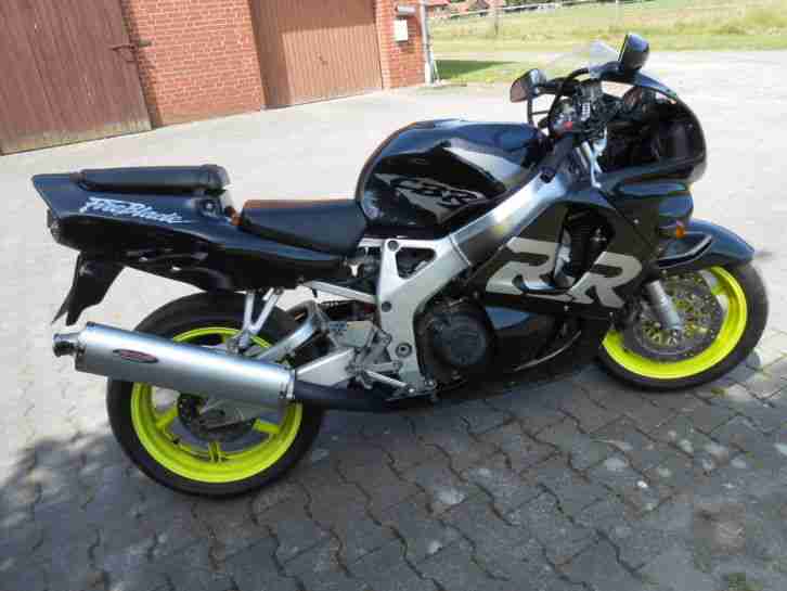 Honda CCBR 900 SC 33