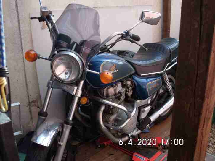 Honda CM 400 T 27PS blau met. Bereif.Metzeler Neu -Gel-Bat.-Windschild 34500km