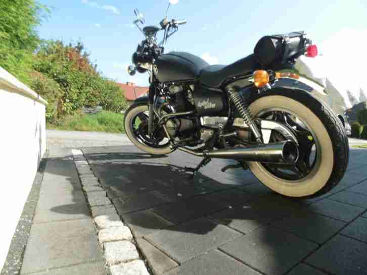 Honda CM 400 T, Tüv 09/2016,Versand im Preis ,Umbau, Sportauspuff, flacher Sitz.