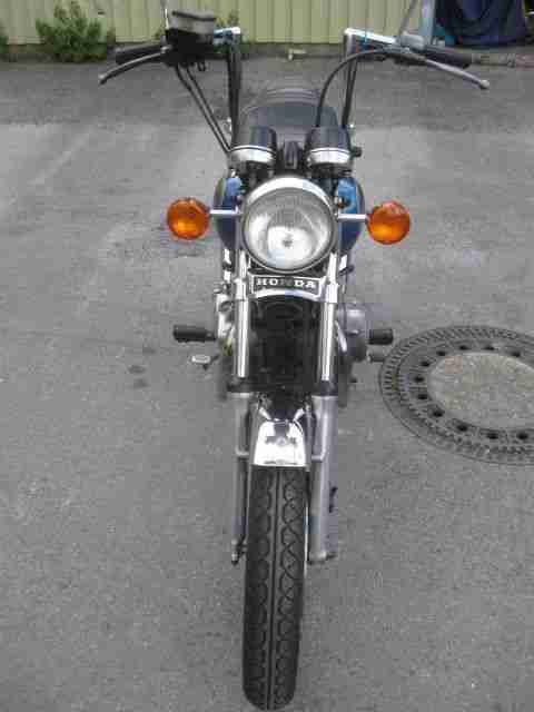 Honda CM 400 T mit TÜV 09 - 2016 aus 1982 mit PAPIEREN + Schlüssel LÄUFT + FÄHRT