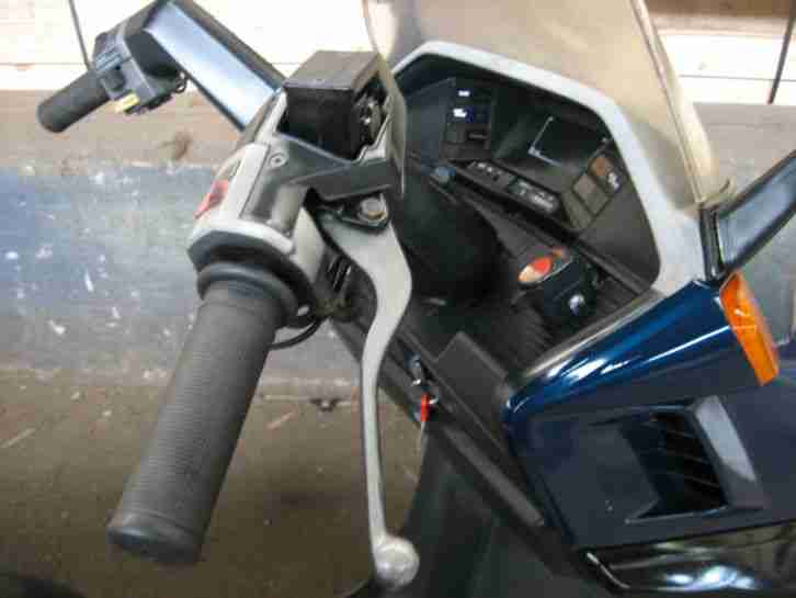 Honda CN 250 Helix Roller