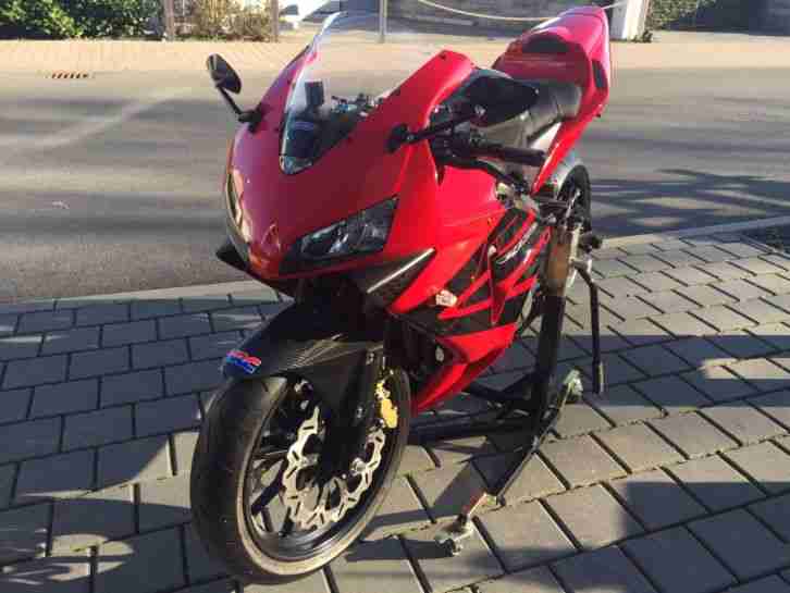 Honda Cbr 600 RR Pc37 Einzigartiges Ausstellungsstück mit unzähligen edlen Teile
