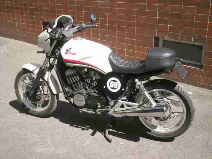 Honda "Coffe-Racer" , Basis VT 500E, sehr guter Zustand, alles TÜV neu,