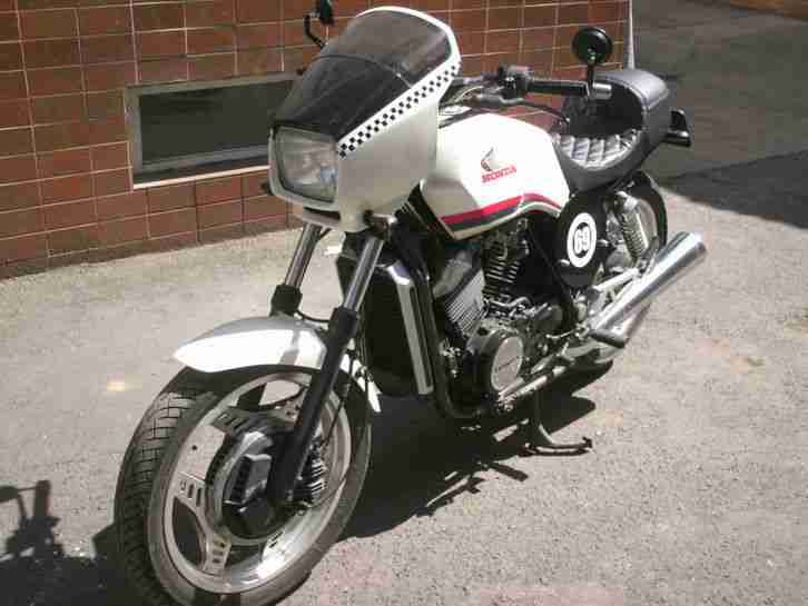 Honda "Coffe-Racer" , Basis VT 500E, sehr guter Zustand, alles TÜV neu,