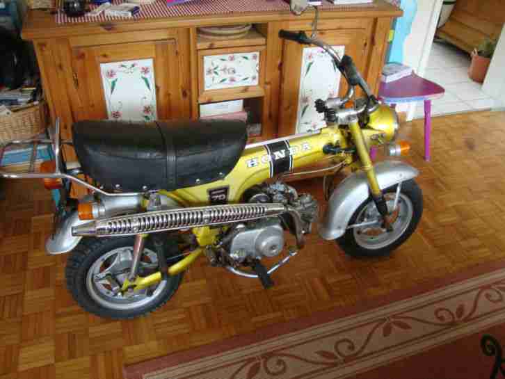 Honda Dax ST 70 von 1977 - 9000 KM - Motorradzulassung