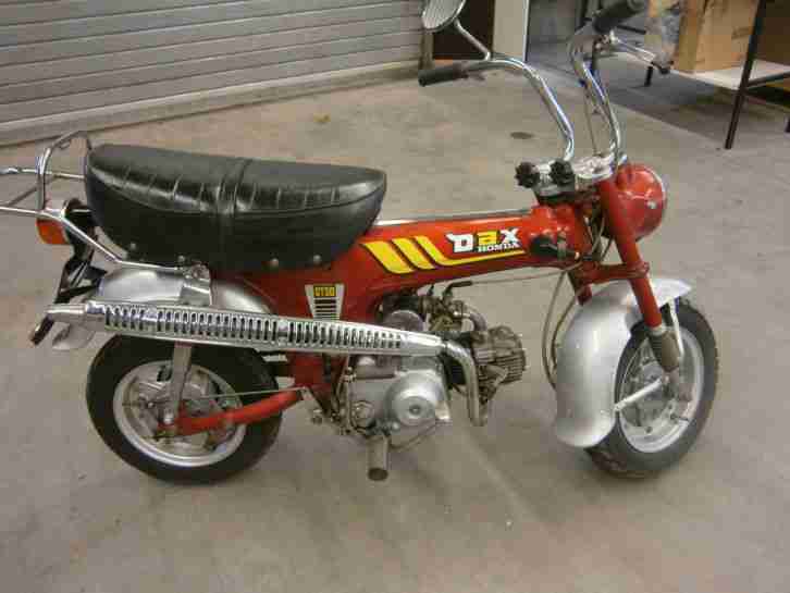 Honda Dax ST50G