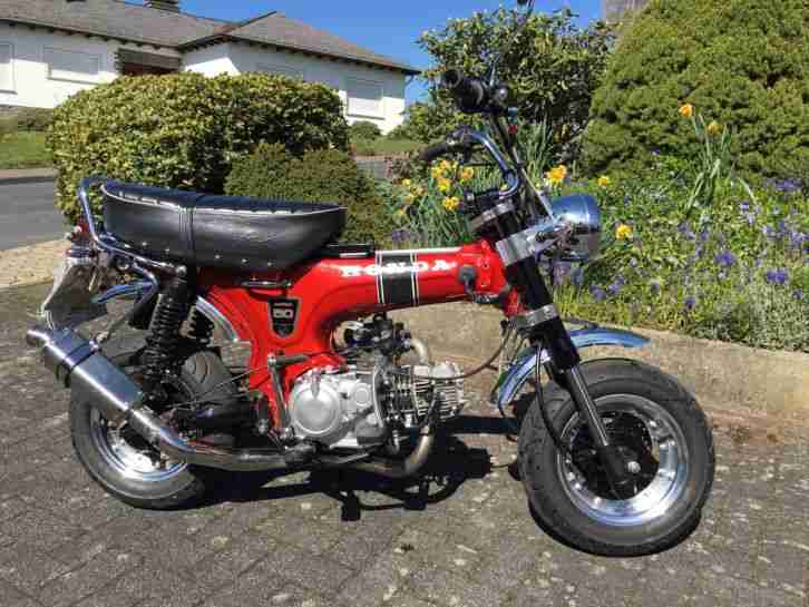 Honda Dax St 50 110ccm LKR Zulassung viele Neuteile