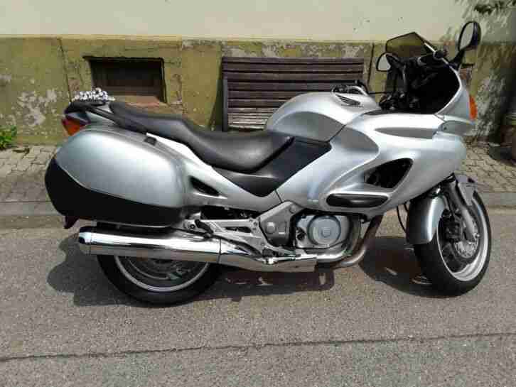 Honda Deauville 650 RC47