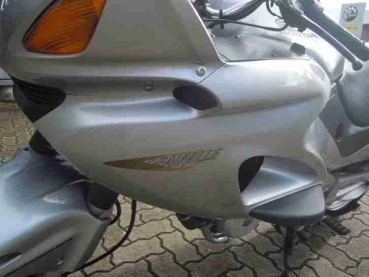 Honda Deauville 650 gebraucht Farbe silber guter Zustand
