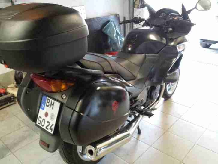 Honda Deauville NT 650 V