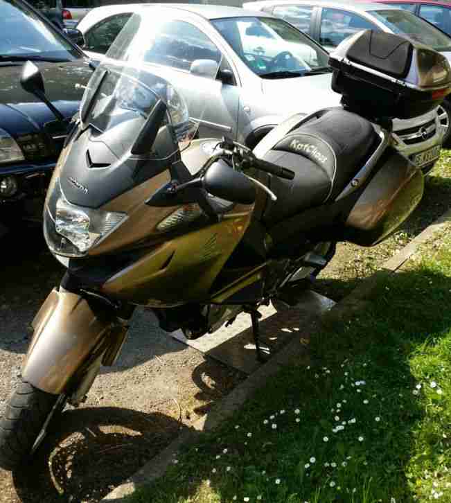 Honda Deauville NT 700 V