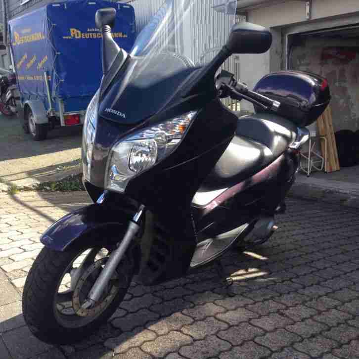 Honda FES 125 S-Wing