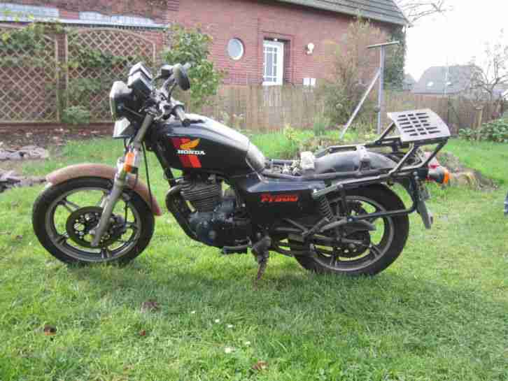 Honda FT500 PC07 Teilespender Scheunenfund