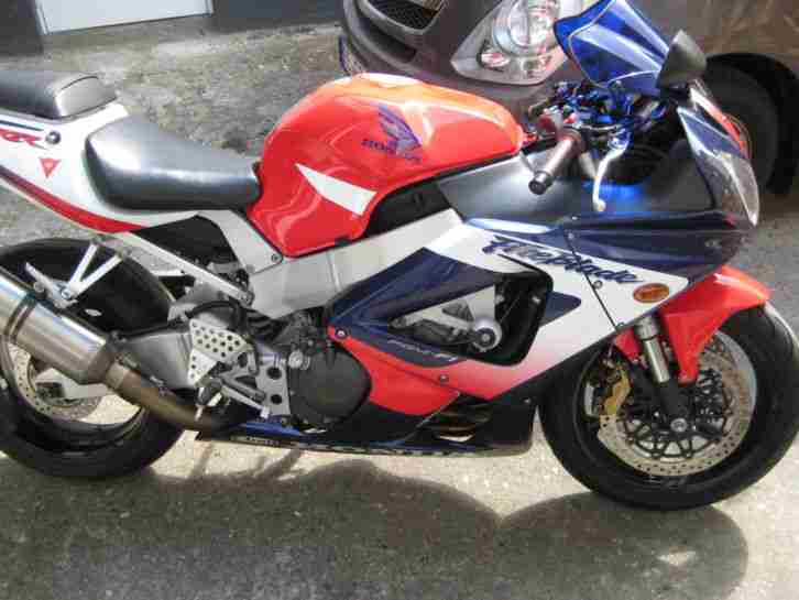 Fireblade cbr900rr sc44 Bj;2001 Tüv;05