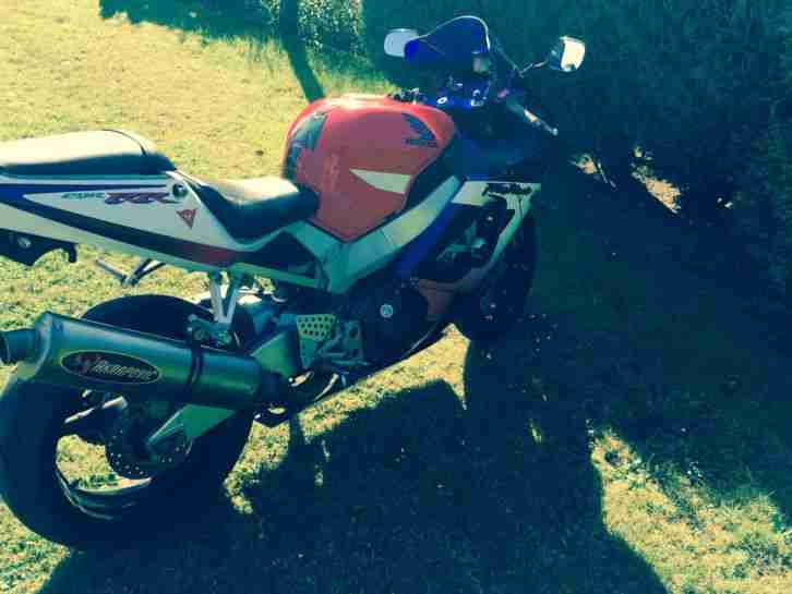 Honda Fireblade cbr900rr sc44 Bj;2001 Tüv;05/2017 Top gepflegt