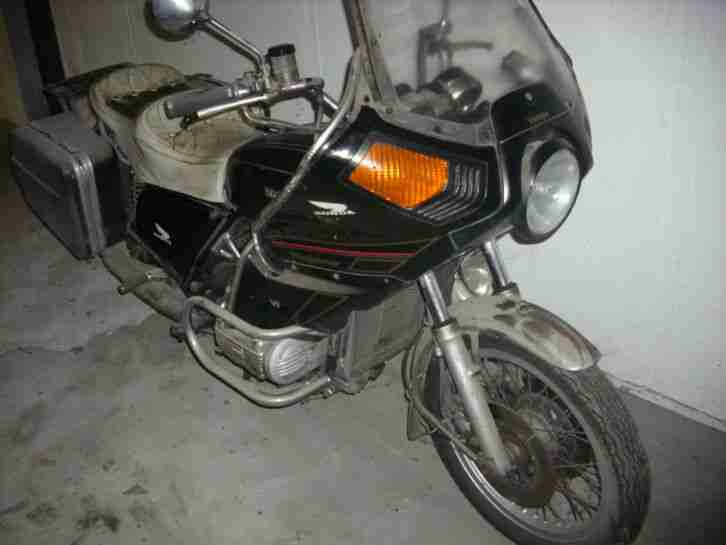 Honda GL 1000 Gold Wing mit Windjammer