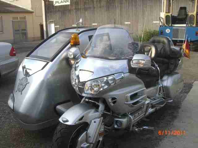 Honda GL 1800 EZ 2006 Gespann Silber 94 T km