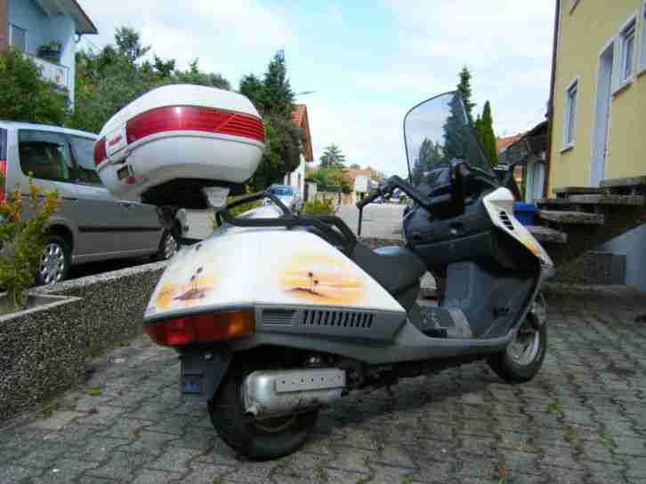 Honda Helix CN 250 Sofaroller