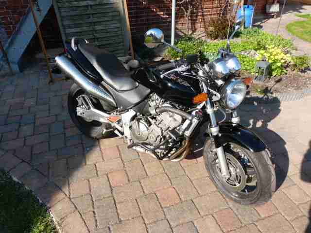 Honda Hornet 600 F Unfallfrei Orginal nur 4480 km gefahren