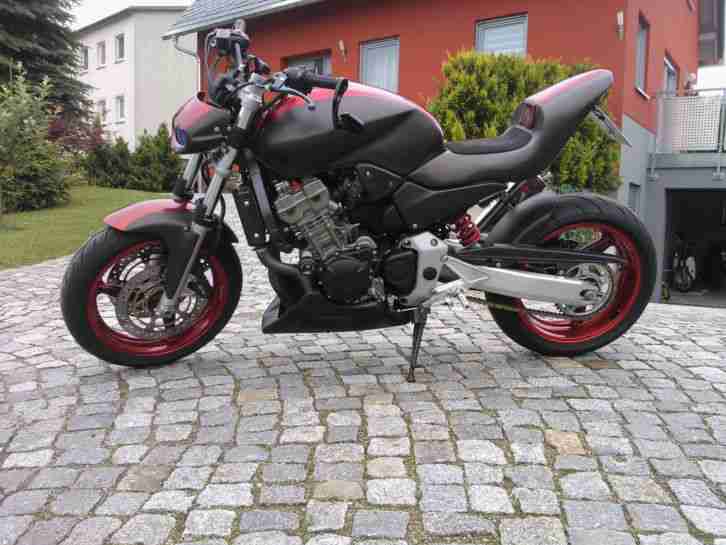 Honda Hornet 900 Streetfighter