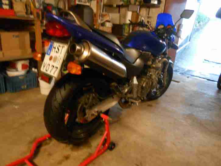 Honda Hornet PC 34 CBF Blau 96 PS