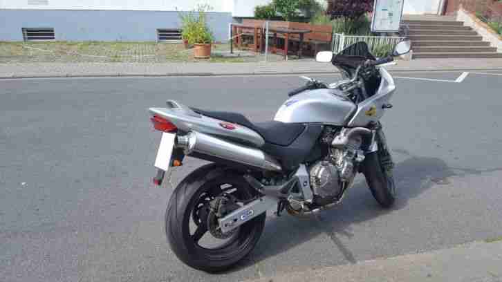 Honda Hornet S