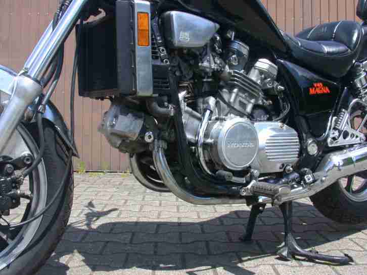 Honda Magna V45 / VF 700 C, Guter Zustand, Amerikan. Modell mit 78 PS !!!!