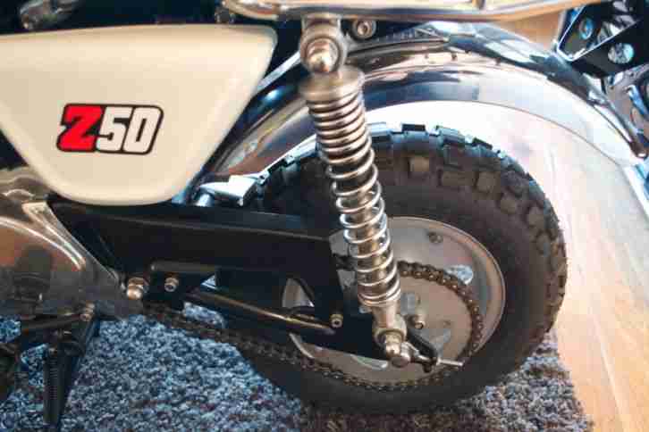 Honda Monkey J1 weiß 1978 komplett restauriert, neuwertig