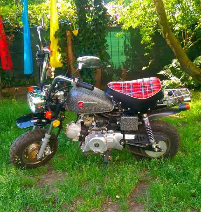 Honda Monkey Replika 50 ccm