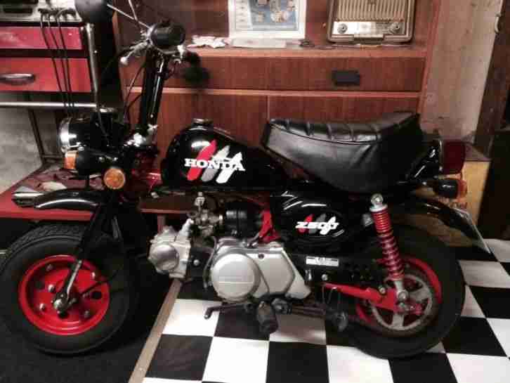 Honda Monkey Z50J