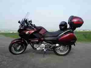 Honda NT700 Deauville nur 8600 KM, Garagenfahrzeug, Unfallfrei