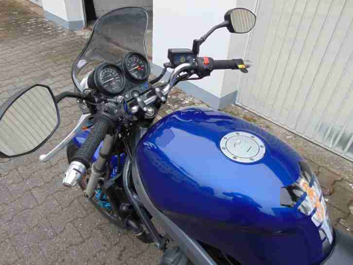 NTV 650 Motorrad blau