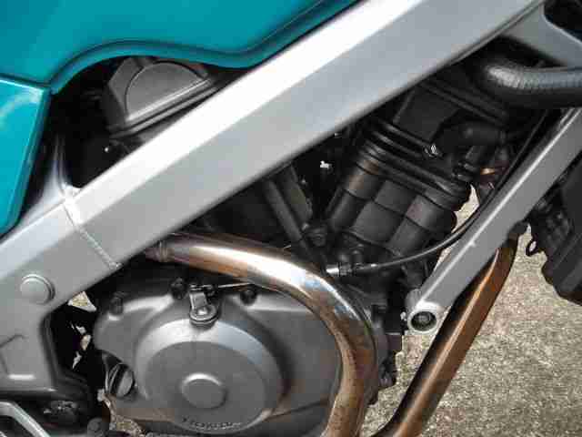 Honda NTV 650 RC 33