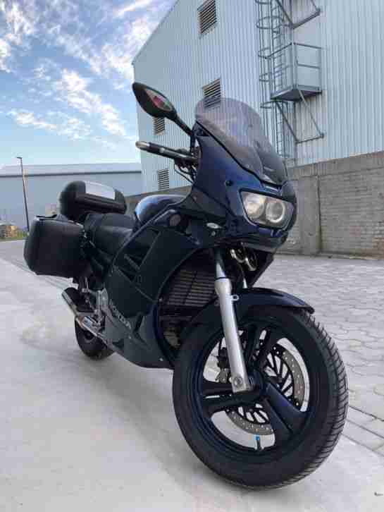 Honda NTV 650 Revere mit 60 PS - Unikat - 2200 Euro Verhandlungsbasis