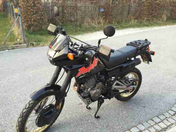 Honda NX 500 Dominator