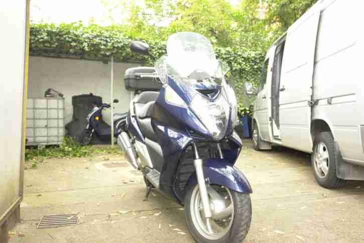 Honda PEE01 Silver Wing 582ccm. Guter Zustand,