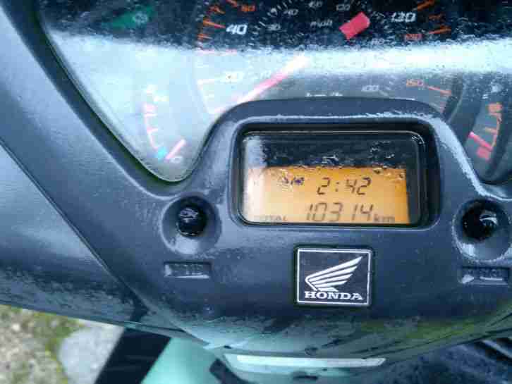 Honda Pantheon FES 125 Roller (4-takt)