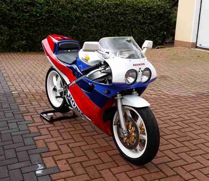 Honda RC 30 Youngtimer mit Wertsteigerung