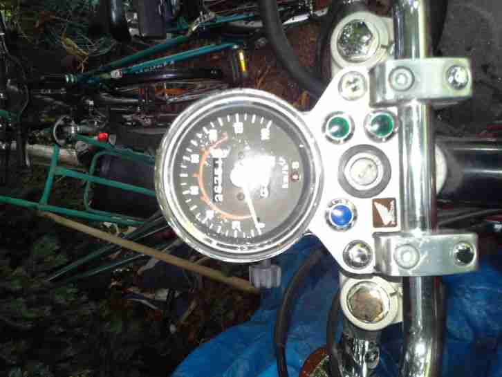 Honda Rebel 125 CCM Gedrosselt TÜV fasst neu 8KW JC 26 ROT