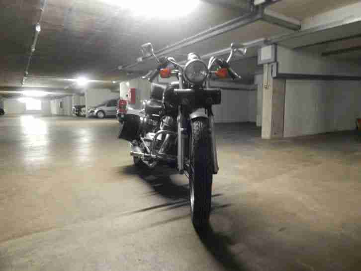 Honda Rebel 125, schwarz, viel Zubehör, 15.300 km, TÜV fast neu