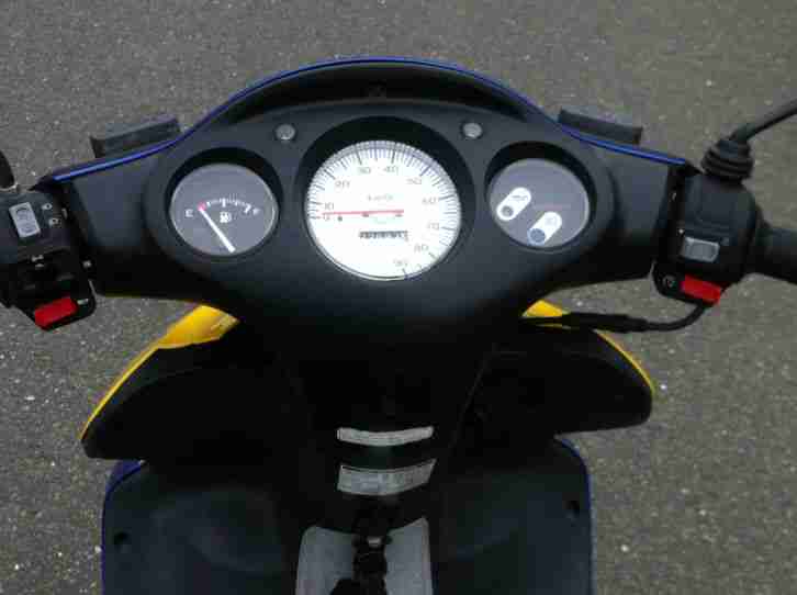 Honda Roller 50 KM/H - Typ AF 49 - 22.200 Kilometer - Baujahr 2002